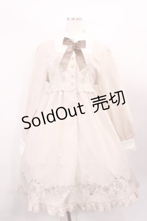 画像: Amavel / 刺繍入りバックティアードコート Free アイボリー H-26-01-23-1012-CA-OP-NS-ZH