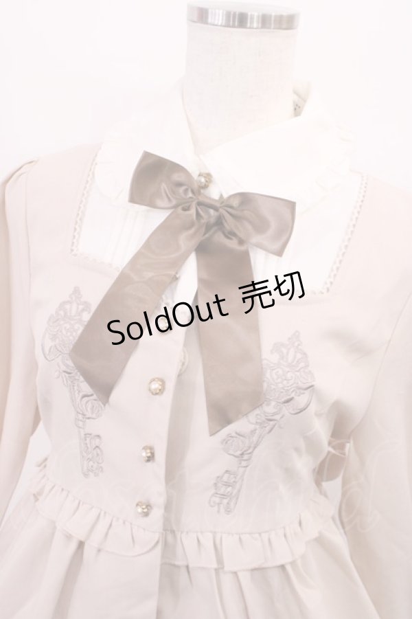 画像3: Amavel / 刺繍入りバックティアードコート Free アイボリー H-26-01-23-1012-CA-OP-NS-ZH (3)