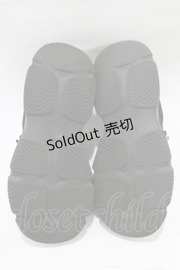 画像4: m petit by misako / サンリオキャラクターズコラボ クロミ スニーカー L ブラック H-26-01-23-073-LO-SH-NS-ZH (4)