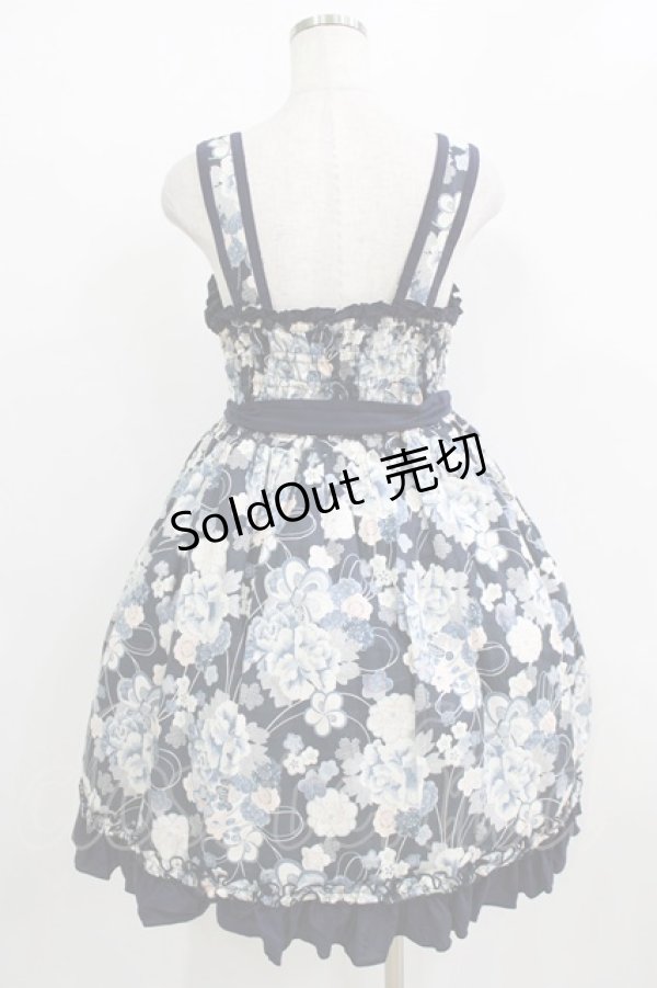 画像3: metamorphose / 和柄コサージュ付ジャンパースカート Free ネイビー H-26-01-24-004-ME-OP-NS-ZH (3)