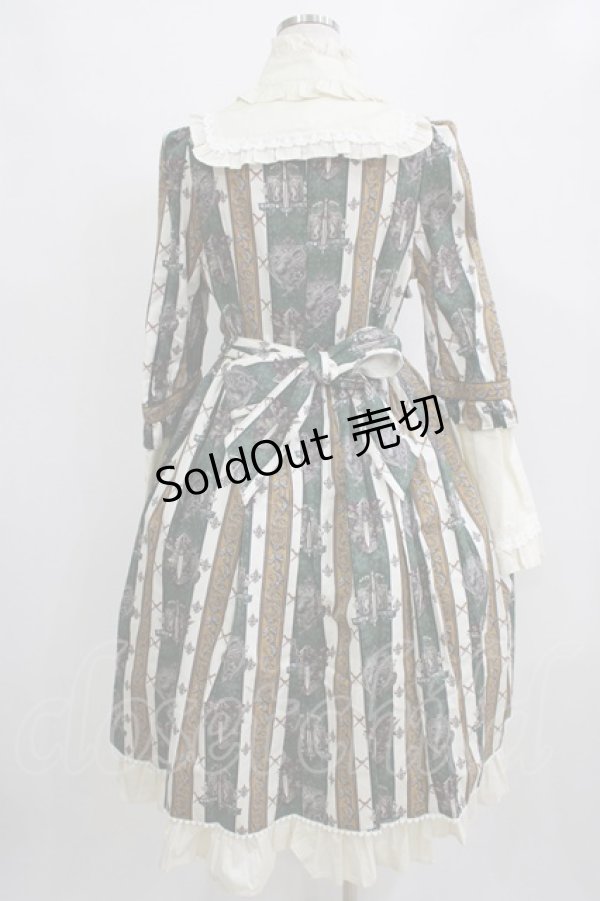 画像4: ALICE and the PIRATES / St.Lily Wolf〜狼騎士と百合の誓い〜柄ワンピース Free グリーン H-26-01-24-005-PA-OP-NS-ZH (4)