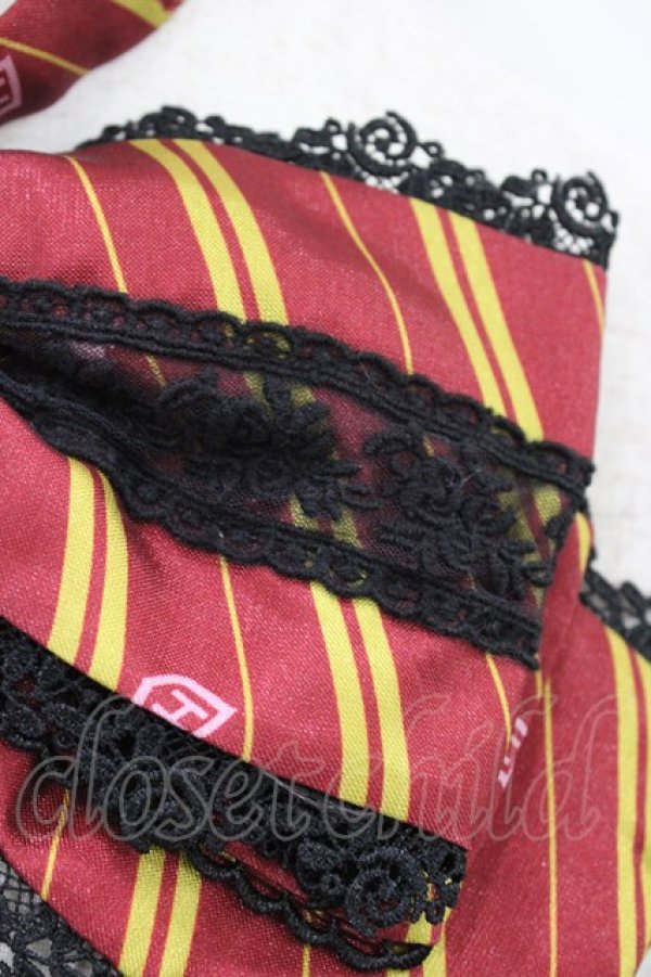 画像2: ATELIER PIERROT / ハリー・ポッター トリプルリボンタイ  グリフィンドール（レッド） H-26-01-25-1004-EL-ZA-KB-ZH (2)