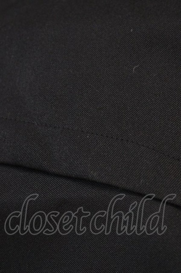 画像4: m petit by misako / サンリオキャラクターズコラボ クロミセーラーワンピース LL ブラック H-26-01-27-047-LO-OP-NS-ZH (4)