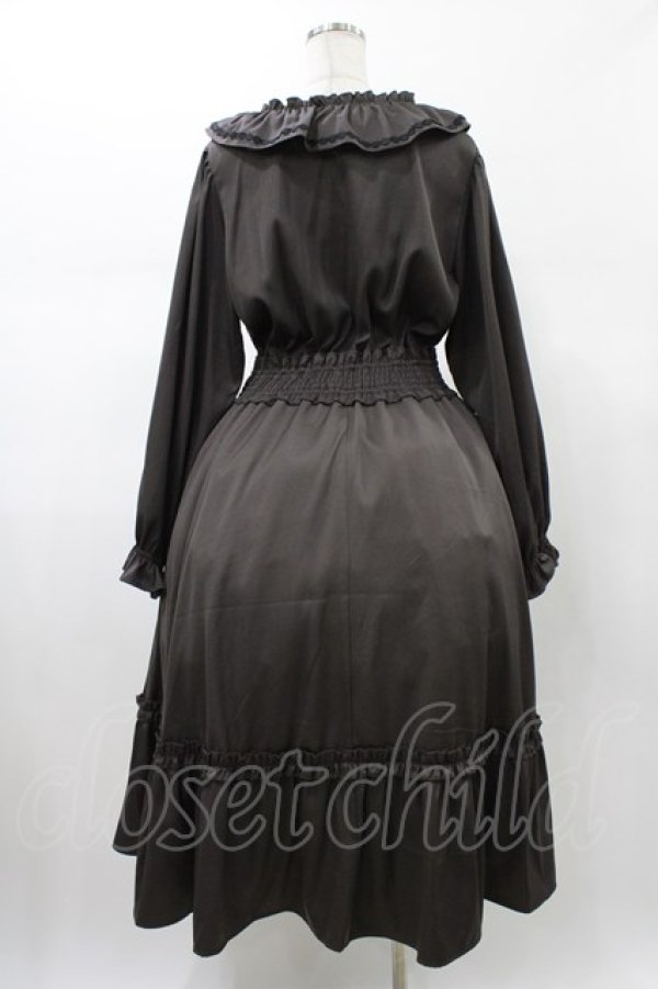 画像2: m petit by misako / AOK*フリルカラータックワンピース 4L ブラウン H-26-01-27-049-LO-OP-NS-ZH (2)