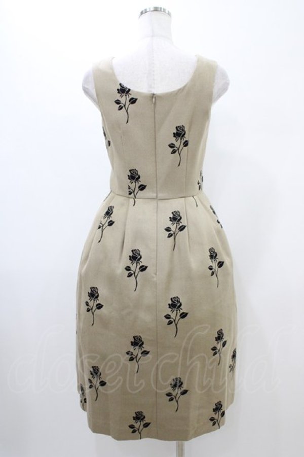 画像2: MILK / Rose Jacquardジャンパースカート  ベージュベース H-26-02-01-1025-ML-OP-KB-ZH (2)