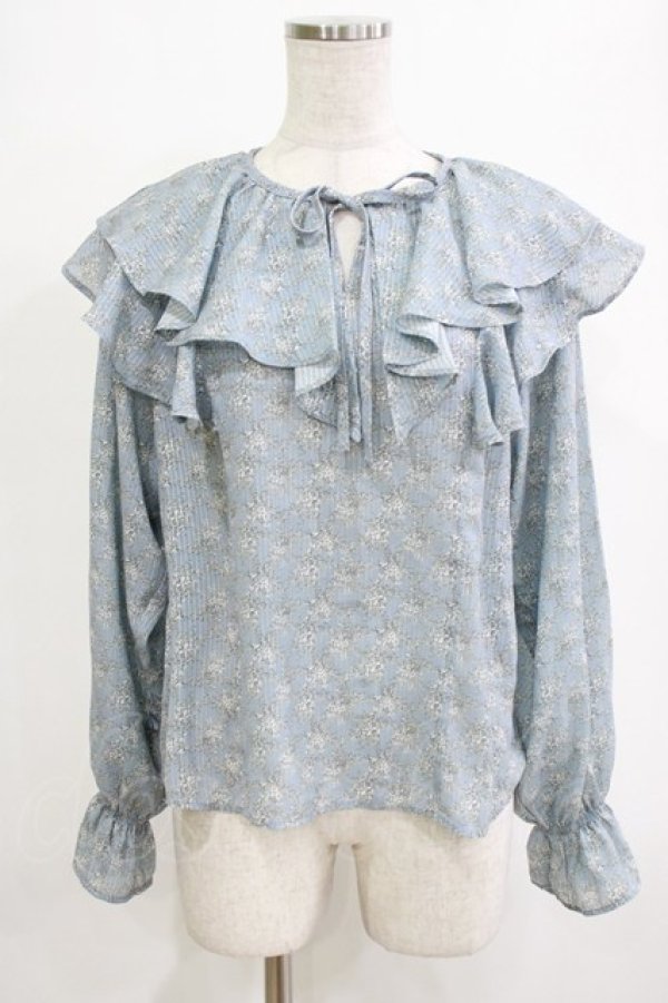 画像1: an another angelus / フレンチローズ柄ラッフルカラーブラウス Free L/BLUE×WH H-26-02-02-042-CA-BL-NS-ZH (1)