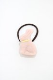 画像1: Q-pot. / イースターバニーショコラヘアゴム  ストロベリー H-26-02-02-1008-QP-AC-KB-ZH (1)