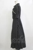 画像2: an another angelus / フロント開きドット柄フレアーワンピース Free BLACK×WH H-26-02-03-028-CA-OP-NS-ZH (2)