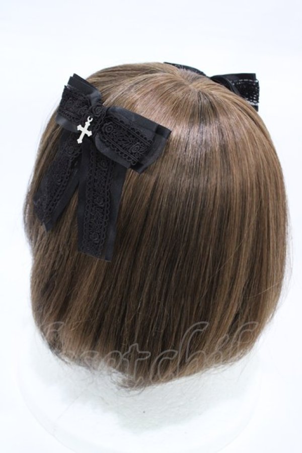 画像2: ATELIER PIERROT / Ribbon Cross Charm Clips  ブラック H-26-02-03-1002-EL-AC-KB-ZH (2)