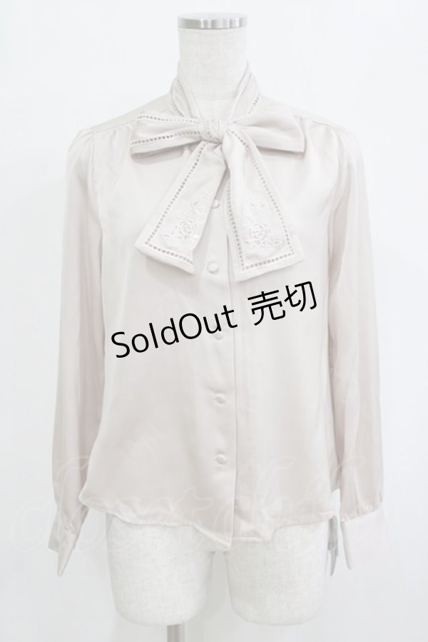 画像1: an another angelus / ローズカットワークボウタイブラウス Free PINK BEIGE H-26-02-03-057-CA-BL-NS-ZH (1)