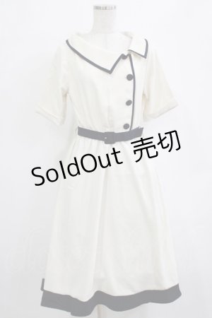 画像: Fi.n.t / サイド衿バイカラーワンピース Free OFF×NAVY H-26-02-03-015-CA-OP-NS-ZH