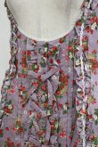 画像5: metamorphose / 【プラスサイズ】Strawberry Basket フロントボタンリボンジャンパースカート プラスサイズ ラベンダー系(Lavender) H-26-02-04-006-ME-OP-NS-ZH (5)