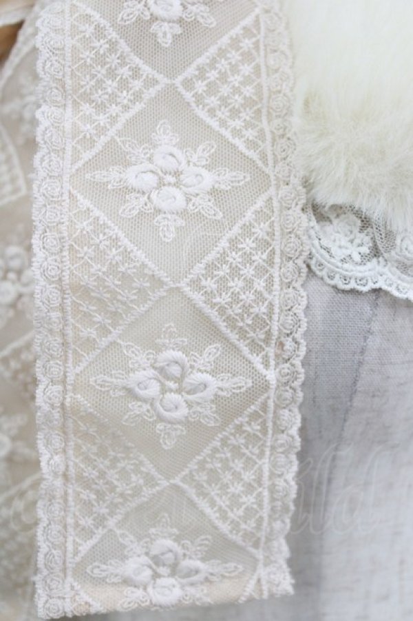 画像2: axes femme / レースリボンファーティペット  生成り H-26-02-04-076-AX-ZA-NS-ZH (2)