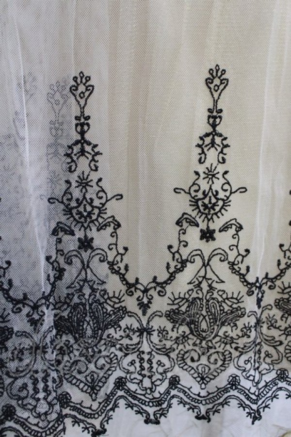 画像4: axes femme / 裾刺繍チュールワンピース M ブラック/アイボリー H-26-02-05-1025-AX-OP-NS-ZH (4)