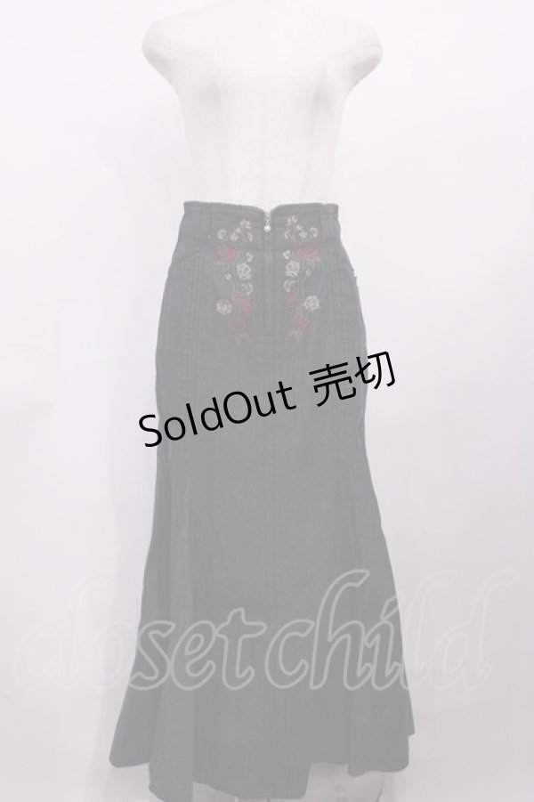 画像1: axes femme / 刺繍入デニムマーメイドスカート M ブラック H-26-02-06-1011-AX-SK-NS-ZH (1)