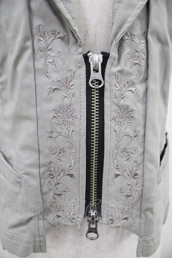 画像3: Ozz oneste / 刺繍ZIPベスト  グレー H-26-02-07-1030-OO-TO-KB-ZH (3)