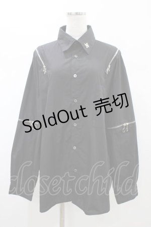 画像: REFLEM / ロゴチャーム付きZIPシャツ  ブラック H-26-02-07-1057-PU-BL-KB-ZH