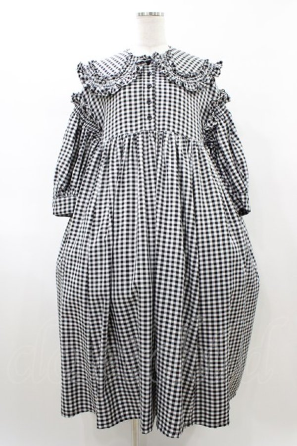 画像1: Candy Stripper / BIG FRILL COLLARドレス  ブラックチェック H-26-02-07-1015-PU-OP-KB-ZH (1)