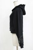 画像2: axes femme / サガラ刺繍ショートパーカー Free ブラック H-26-02-07-020-AX-TO-NS-ZH (2)