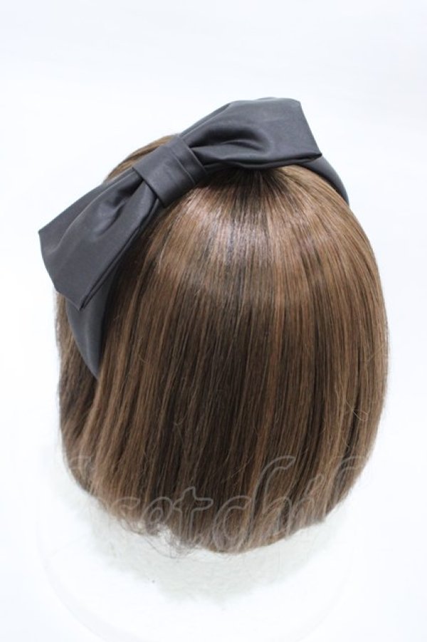 画像2: Jane Marple Dans Le Salon / レザーサテンリボンカチューシャ  ブラック H-26-02-08-1005-JM-AC-KB-ZH (2)