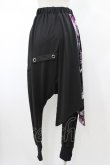 画像2: NieR Clothing / レイヤード風サルエルパンツ  黒 H-26-02-08-1028-PU-PA-KB-ZH (2)