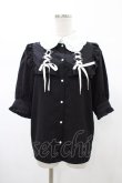 画像1: Rojita / 衿フリルダブルレースアップ配色ブラウス Free ブラック H-26-02-09-048-LO-BL-NS-ZH (1)