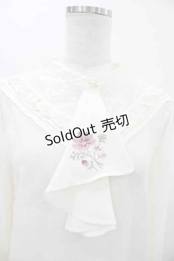 画像3: axes femme / コスモス刺繍ブラウスプルオーバー Free 生成り H-26-02-09-054-AX-BL-NS-ZH (3)