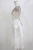 画像2: Moi-meme-Moitie / Gardenia裾タックエプロン  オフホワイト H-26-02-10-042-MO-OP-KB-ZH (2)