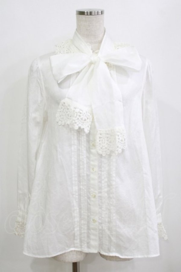 画像1: Jane Marple / リボンタイ付ピンタックブラウス  オフホワイト H-26-02-10-053-JM-BL-KB-ZH (1)