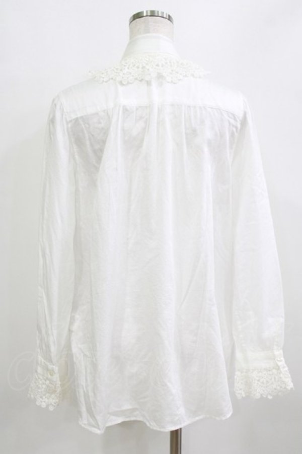 画像3: Jane Marple / リボンタイ付ピンタックブラウス  オフホワイト H-26-02-10-053-JM-BL-KB-ZH (3)