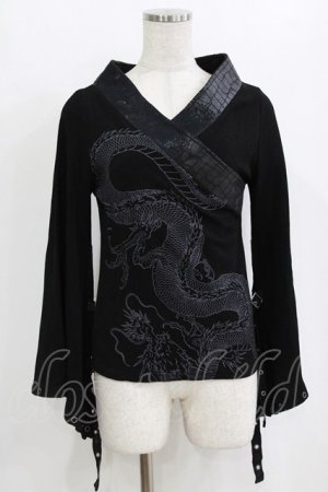 画像: Qutie Frash / 着物オフショルショートカーデ  黒×赤 H-26-02-11-040-QU-TO-AK-ZH