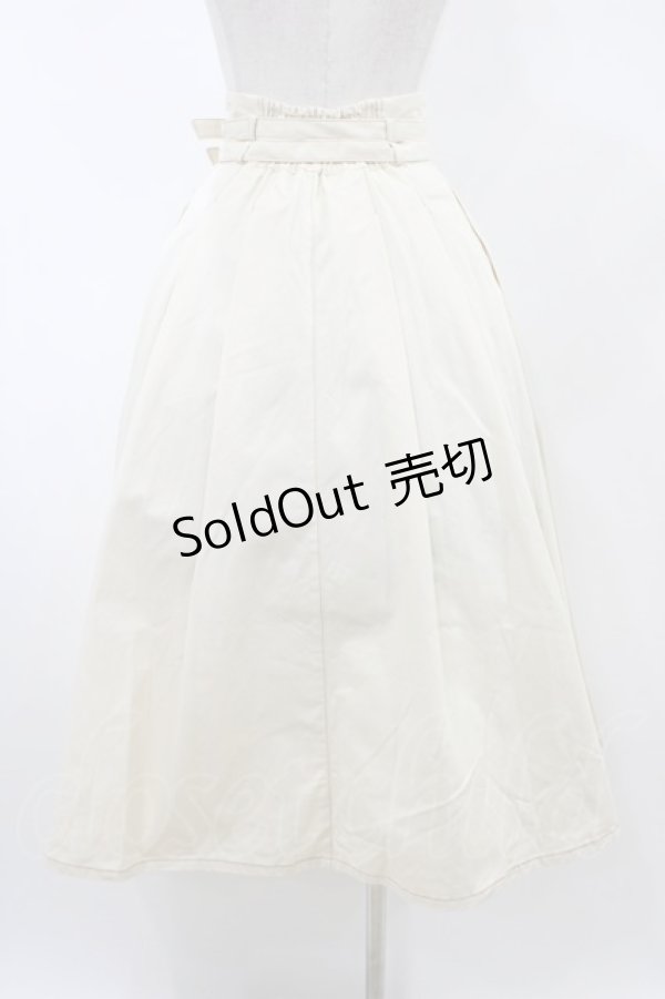 画像2: an another angelus / ダブルベルトタックフレアースカート Free Ivory H-26-02-11-1044-CA-SK-NS-ZH (2)