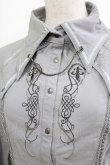 画像4: Rozen Kavalier / チェーン付き刺繍シャツ  グレー H-26-02-11-047-OO-BL-AK-ZH (4)