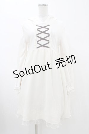 画像: Angelic Pretty / マシュマロおばけカットワンピース Free オフ H-26-02-13-1028-AP-OP-NS-ZH