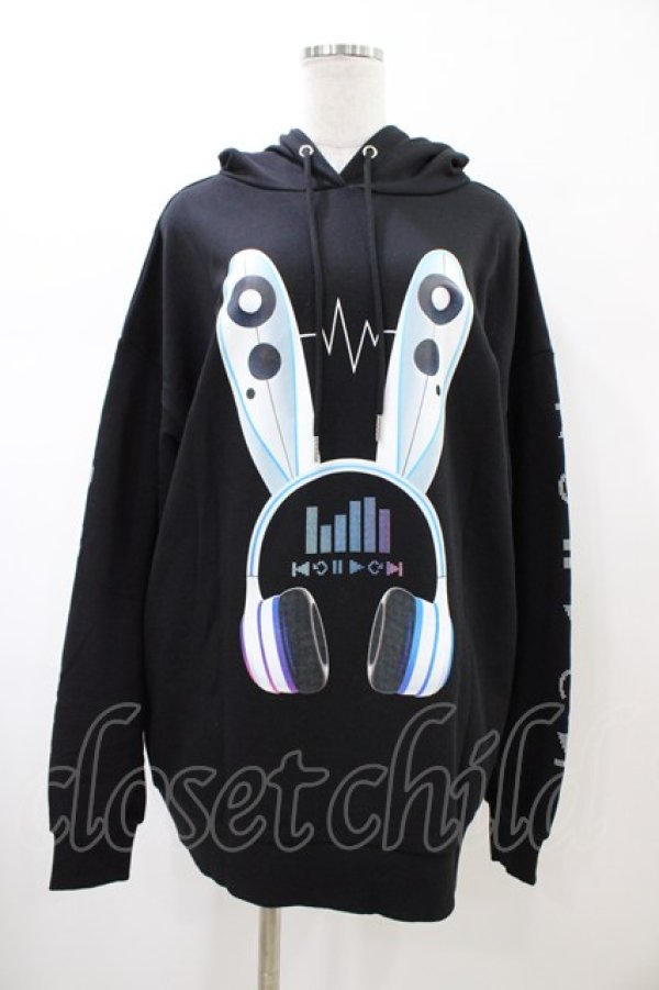 画像1: LISTEN FLAVOR / サイバーうさ耳ヘッドホンパーカー  ブラック H-26-02-14-1056-PU-TO-KB-ZH (1)