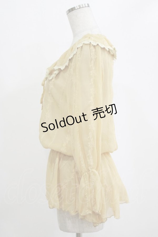 画像2: axes femme / 刺繍入りフリルブラウス M マスタード H-26-02-14-055-AX-BL-NS-ZH (2)