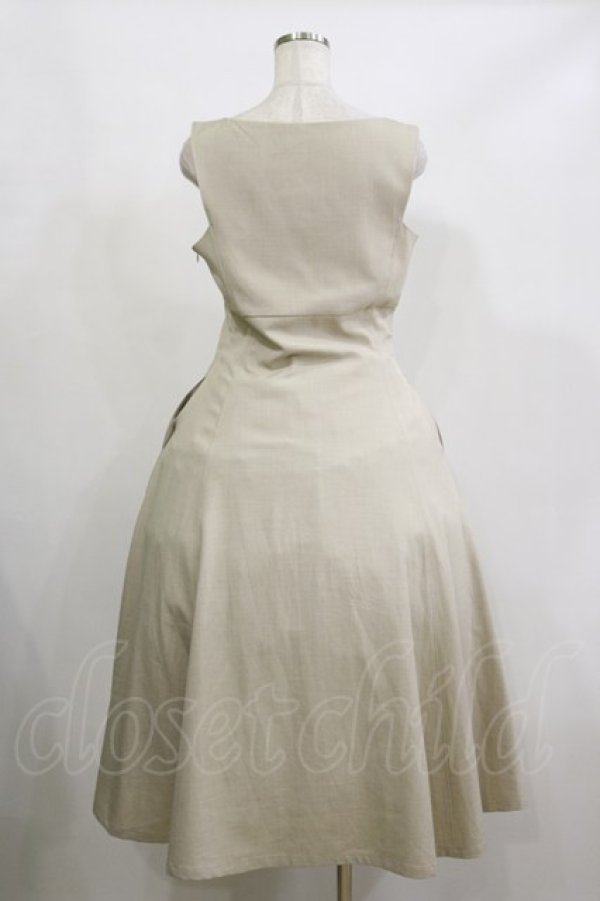 画像2: an another angelus / ハイウエストVネックジャンパースカート Free IVORY H-26-02-16-049-CA-OP-NS-ZH (2)