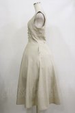 画像3: an another angelus / ハイウエストVネックジャンパースカート Free IVORY H-26-02-16-049-CA-OP-NS-ZH (3)