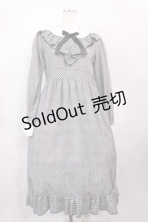 画像: Nile Perch / Vフリルチェックワンピース Free ブラック H-26-02-17-1005-LO-OP-NS-ZH