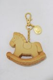 画像1: Q-pot. / 木馬クッキーバッグチャーム   H-26-02-17-071-QP-ZA-KB-ZH (1)