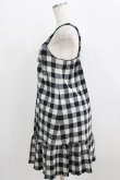 画像2: Emily Temple cute / ギンガムチェックノースリーブワンピース  ブラック H-26-02-17-014-ET-OP-KB-ZH (2)