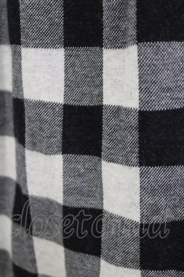 画像4: Emily Temple cute / ギンガムチェックノースリーブワンピース  ブラック H-26-02-17-014-ET-OP-KB-ZH (4)