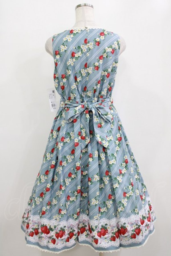 画像3: axes femme kawaii / いちご柄ジャンパースカート M サックス H-26-02-20-003-AX-OP-NS-ZH (3)