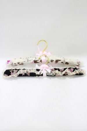 画像: JESUS DIAMANTE / ハンガ‐  オフ/ブラック H-26-02-20-080-JE-ZA-NS-ZH