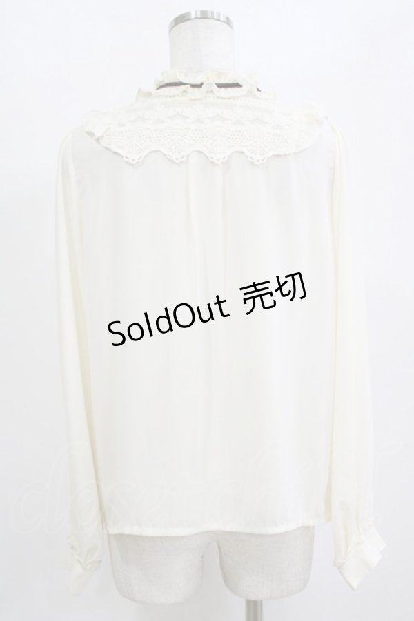 画像3: axes femme / ブローチ付きヴィンテージブラウス M 生成り H-26-02-21-054-AX-BL-NS-ZH (3)