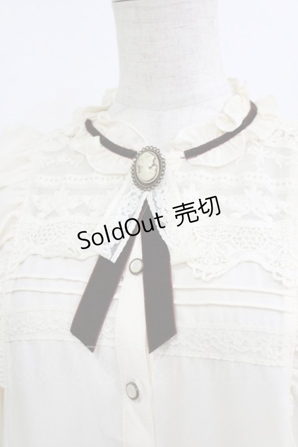 画像4: axes femme / ブローチ付きヴィンテージブラウス M 生成り H-26-02-21-054-AX-BL-NS-ZH (4)