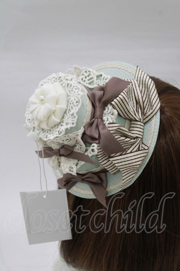 画像2: Hoshibako Works / シャンティクリーム・パティスリー デコレーションケーキハット 幅 15cm/高さ 8cm ミント H-26-02-22-085-LO-AC-NS-ZH (2)