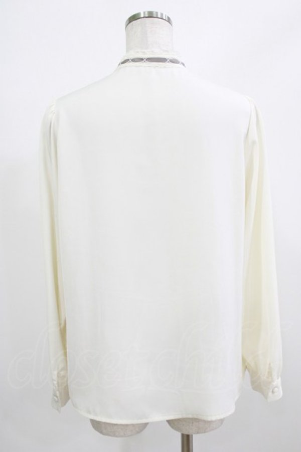 画像3: Fi.n.t / はしごリボンスタンドカラーブラウス Free OFF WHITE H-26-02-23-039-CA-BL-NS-ZH (3)