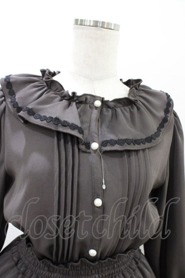 画像3: m petit by misako / AOK*フリルカラータックワンピース M ブラウン H-26-02-23-1042-LO-OP-KB-ZH (3)