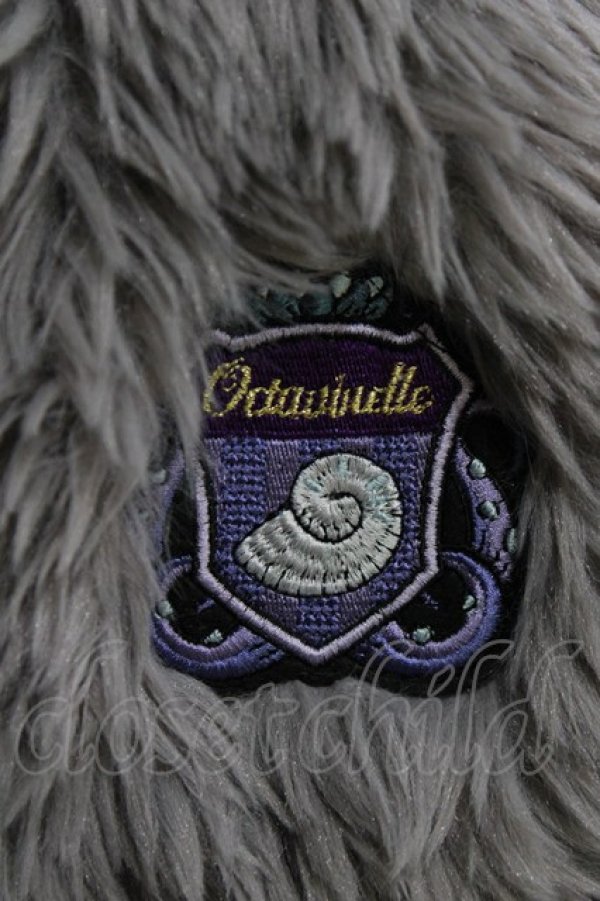 画像3: QOOZA / 「ディズニーツイステッドワンダーランド」ファーハット[OCTAVINELLE]  グレー H-26-02-27-047-PU-AC-KB-ZH (3)